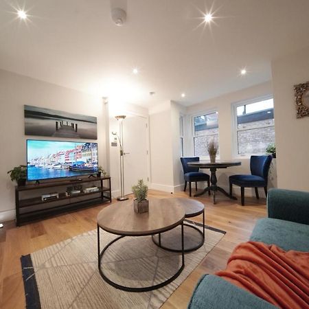 Trinity House By Ritual Stays St Albans Eksteriør billede